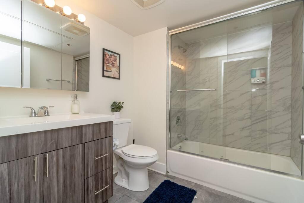 Mccormick Place 2Br Stylish Suite With Optional Parking And Gym For Up To 8 Guests Near Soldier Field And Grant Park Chicago Exterior photo